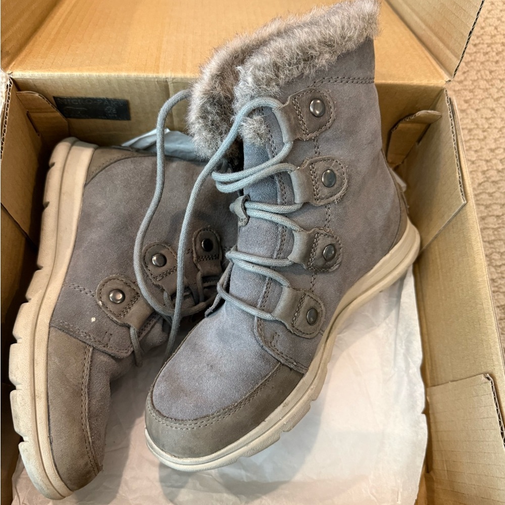 Sorel Women's Gray Winter Boots with Fur Trim